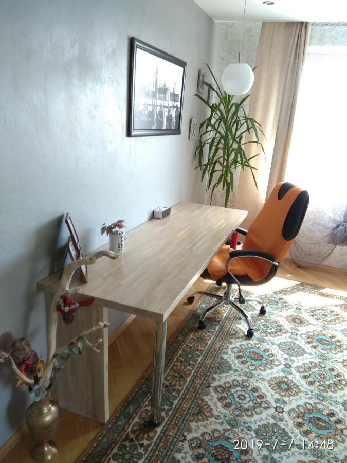 Apartamenty V Minske S Dwumä Spalnyami Bagian luar foto